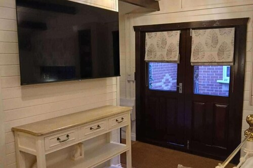 Tranquil Lodge Retreat in Southampton