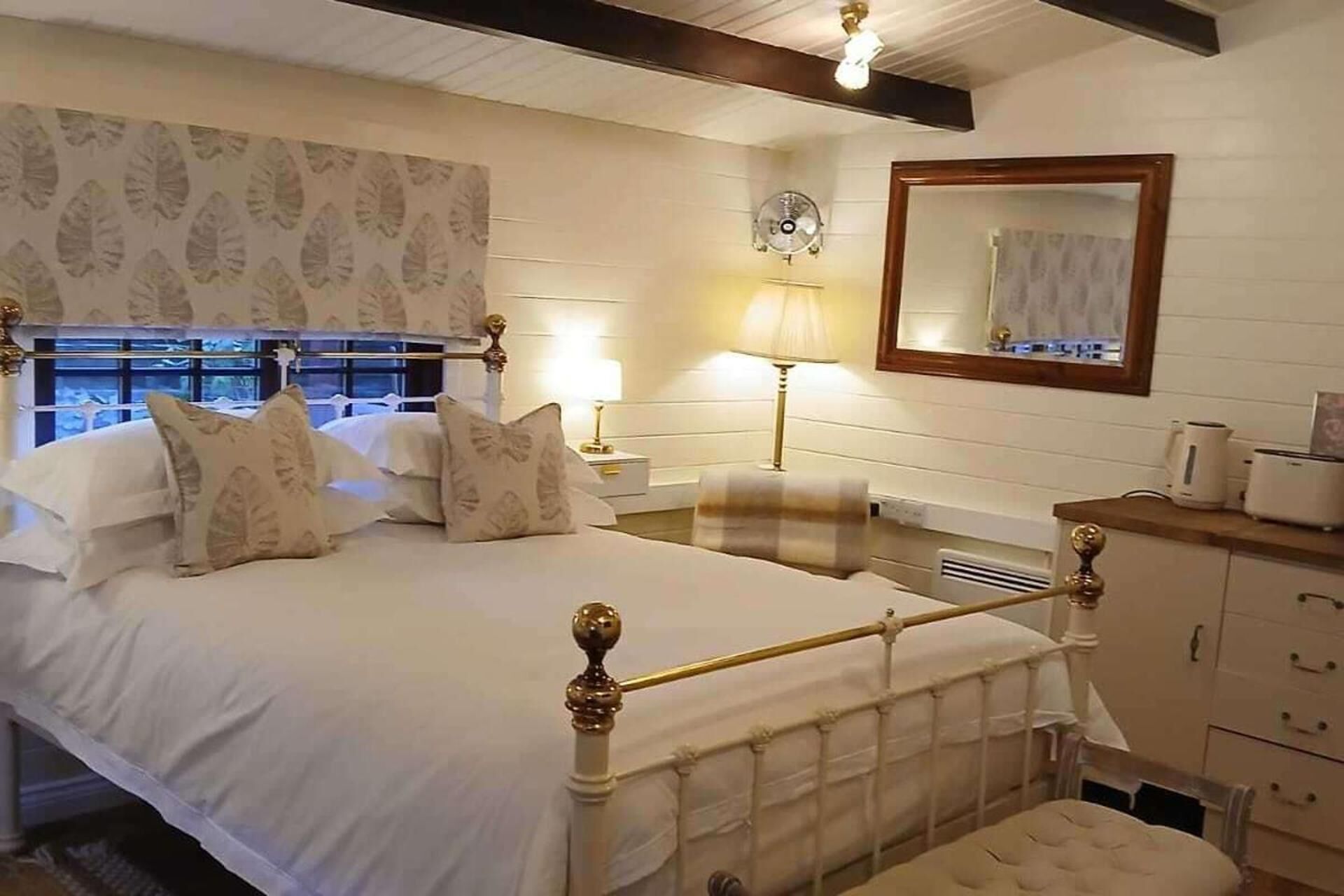 1 間臥室、免費無線上網、床單