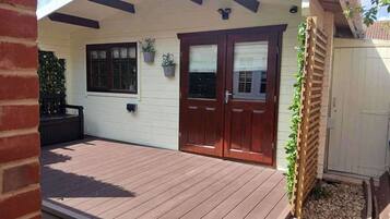 Cabin | Exterior detail