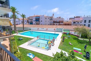 حمام سباحة