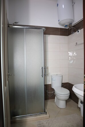 Bathroom - Sun-kissed Memories Apartment (Durrës)