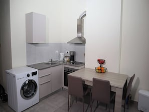Appartement, 2 chambres, accessible aux personnes à mobilité réduite, fumeurs | Cuisine privée