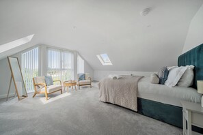 6 habitaciones, decoración personalizada y muebles diferentes 