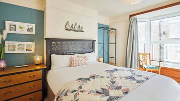 4 bedrooms, iron/ironing board, travel cot, WiFi