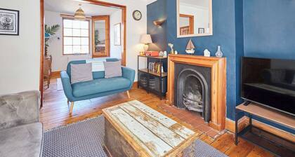 Host & Stay | Gray Street