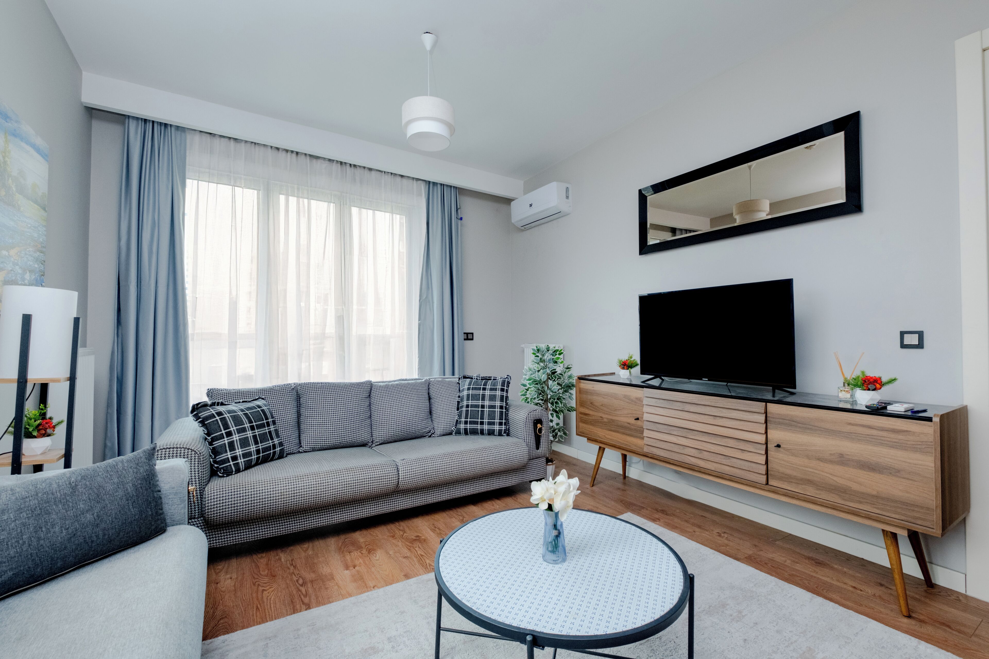 Basic-lejlighed - balkon - byudsigt | Opholdsområde
