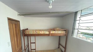 Óflokkuð mynd, 3 af 6, hnappur
