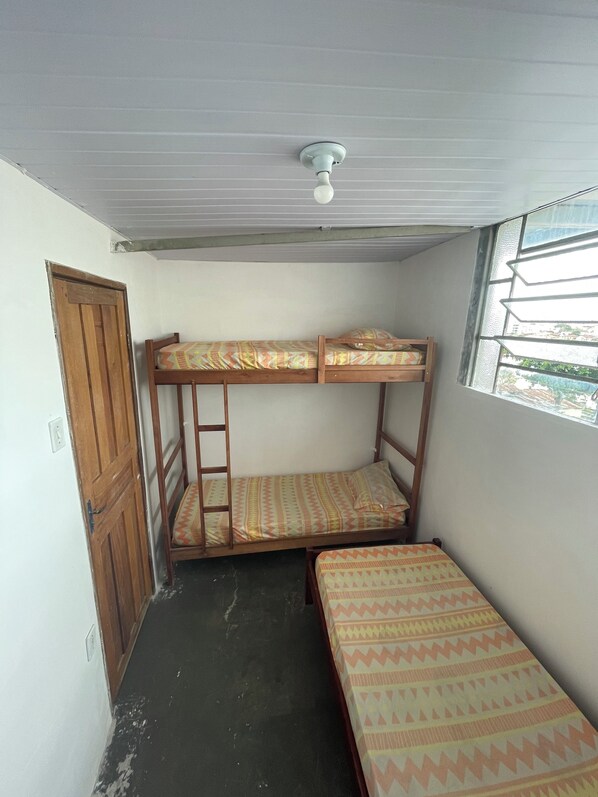 Basic-Dreibettzimmer | Kostenloses WLAN