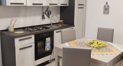 Cozy renovated apartment in the center a stone's throw from the port ofTrapani