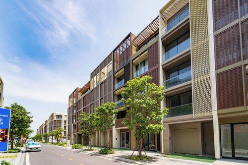 The Global City Luxury Soho Villa