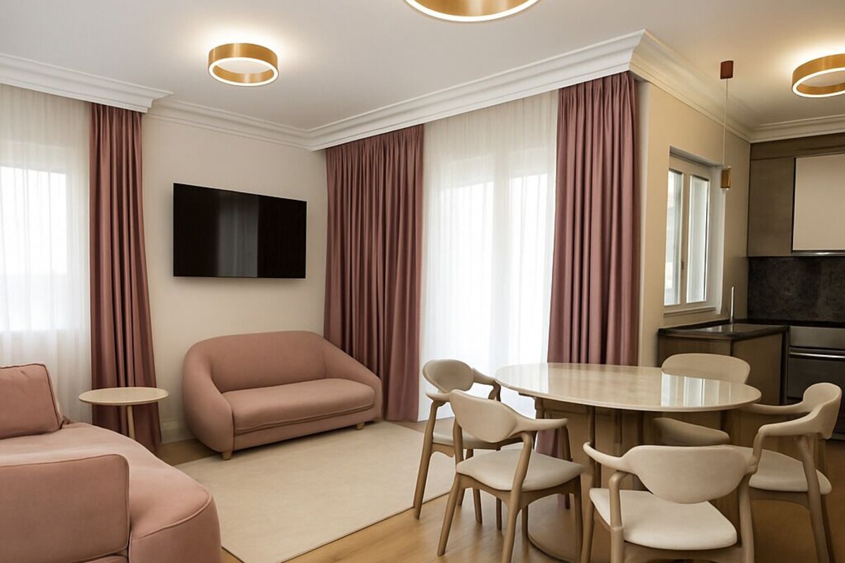 Luxe appartement, 2 slaapkamers, balkon, gedeeltelijk uitzicht op zee | Woonruimte