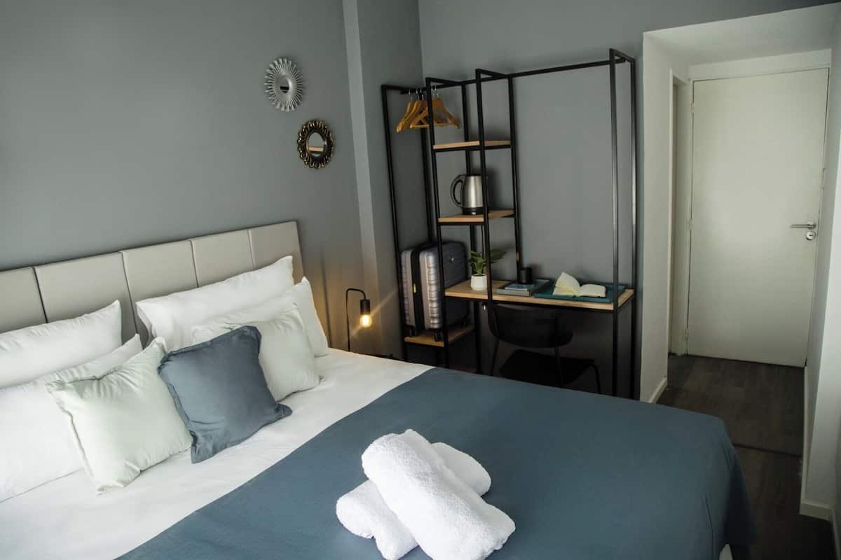 Classic Double Room | Desk, laptop workspace, blackout drapes, soundproofing