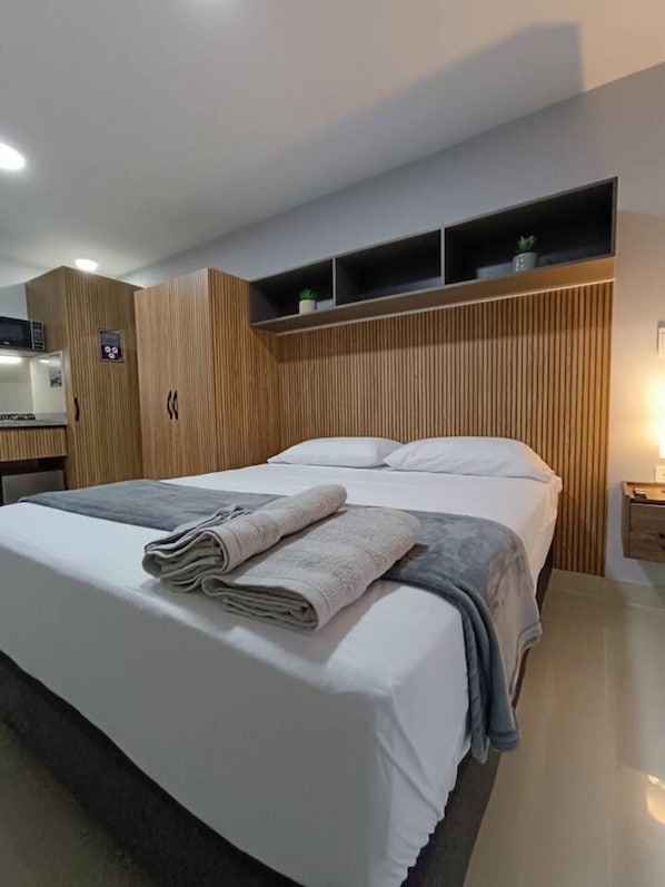 1 bedroom, iron/ironing board, WiFi, bed sheets