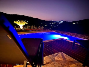 Pool - Luxury cabin in the heart of the mountains. 5 minutes from downtown. (Serra Negra)