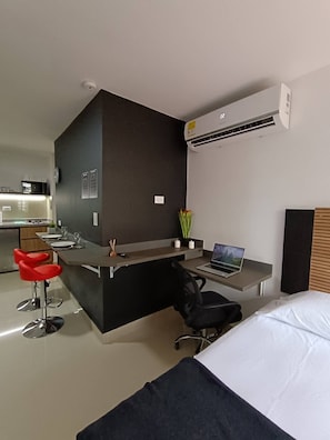 1 chambre, fer et planche à repasser, Wi-Fi, draps fournis