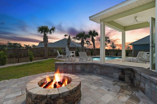 Coastal Luxury Retreat | Pool | Sleeps 18 | 2 Golf Carts