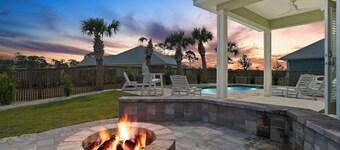 Coastal Luxury Retreat | Pool | Sleeps 18 | 2 Golf Carts