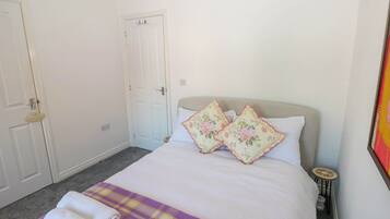 2 bedrooms, free WiFi, individually decorated, individually furnished