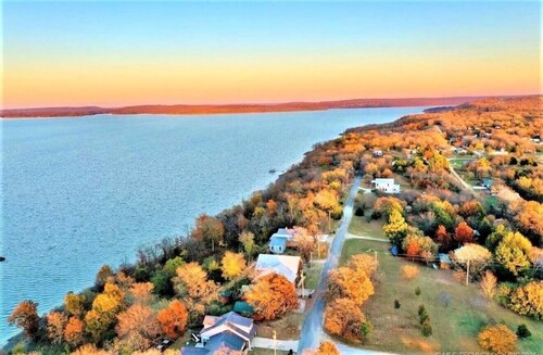 Spacious 5-bedroom house in charming Eufaula with AC, WiFi