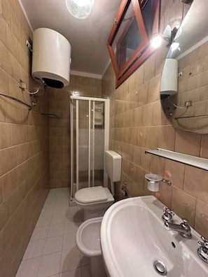 Apartment, 1 Schlafzimmer, Balkon, Meerblick | Badezimmer