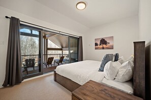 5 bedrooms, iron/ironing board, free WiFi, bed sheets