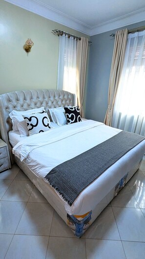 3 bedrooms, WiFi, bed sheets