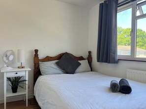 6 chambres, Wi-Fi, literie fournie