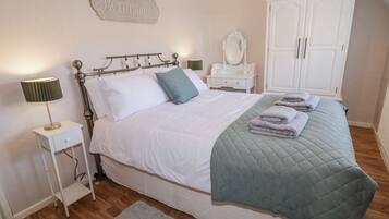 3 bedrooms, free WiFi, individually decorated, individually furnished