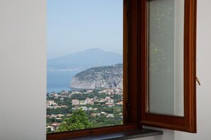 View from room - L' ARANCIO IN FIORE (Sant'Agnello)