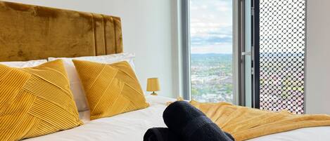 Apartment | 3 bedrooms, free WiFi, bed sheets