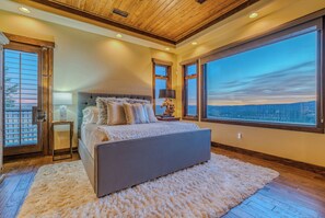 5 bedrooms, in-room safe, iron/ironing board, travel crib - Experience Ruidoso from the top, 360 views,private pickleball, hot tub (Ruidoso)