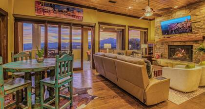 Experience Ruidoso from the top, 360 views,private pickleball, hot tub