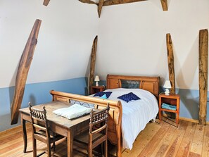 5 bedrooms, iron/ironing board - Gîte le Four et l'Alambic (Pillac)