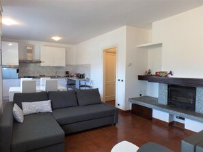 Smart TV, fireplace - Apartment Ortensia (Baveno)