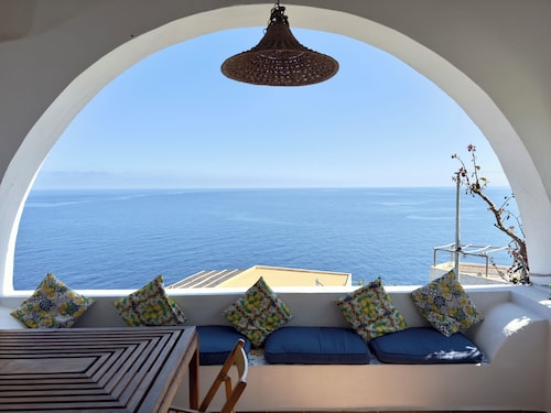 Casa Marina Apartment With Sea View Terrace