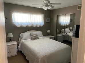 2 chambres, accès au Wi-Fi (inclus), literie fournie