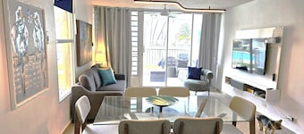 3/2 Condo in wonderful Luquillo, AC,Pool BEACHFRONT
