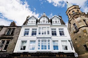 Apartment | Exterior - Cosy Apartment in the Heritage Quarter - Sleeps 2 (Dunfermline)