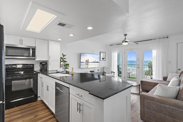 Condo, 1 King Bed with Sofa bed (Gulfview I 314) | Private kitchen