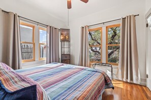 3 habitaciones, tabla de planchar con plancha, wifi y ropa de cama 