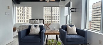 Downtown Suite - Stunning View Right in the centre of Edmonton