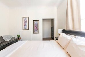 1 bedroom, desk, iron/ironing board, WiFi