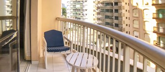 Apartamento a 70m da Praia de Pitangueiras SP
