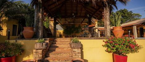 House, Smoking | 5 bilik tidur