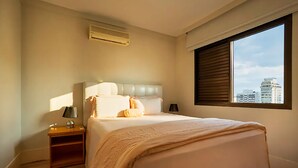 Ảnh chưa phân loại, 3 trong số 15 ảnh, nút
