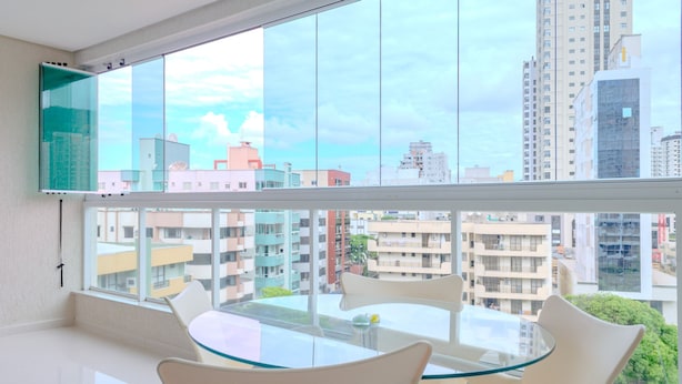 Apartment | 3 bedrooms - Apto com Wi-fi a Poucos Passos da Praia Central (Itapema)