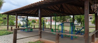 Casa em Cond com Lazer Completo Wi-fi e Garagem