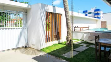 House, Smoking | 6 bedrooms