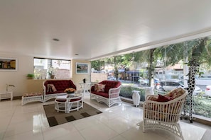 Apartment, Smoking | 3 bedrooms