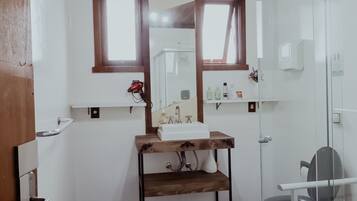 Casa, para fumantes | 5 quartos